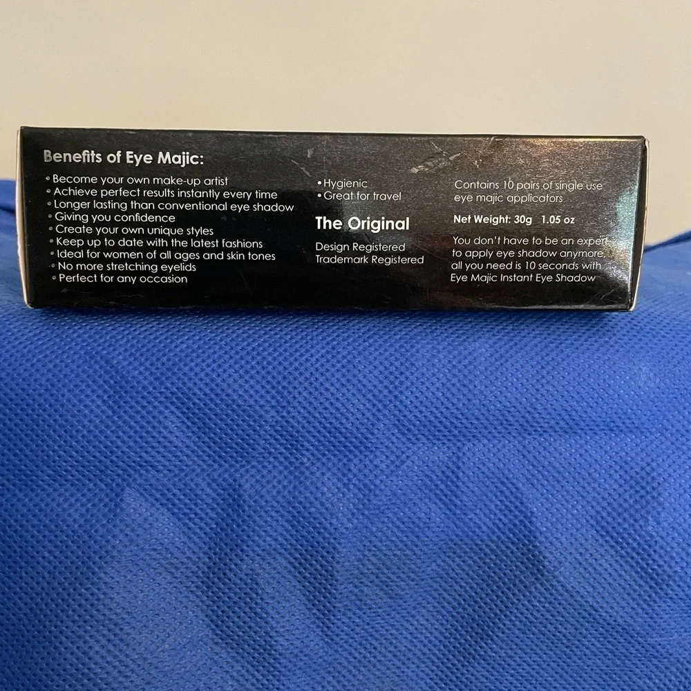 Eye Majic #19 Instant pearl shadow. 10 pair easy applications for single use. - Picture 4 of 6